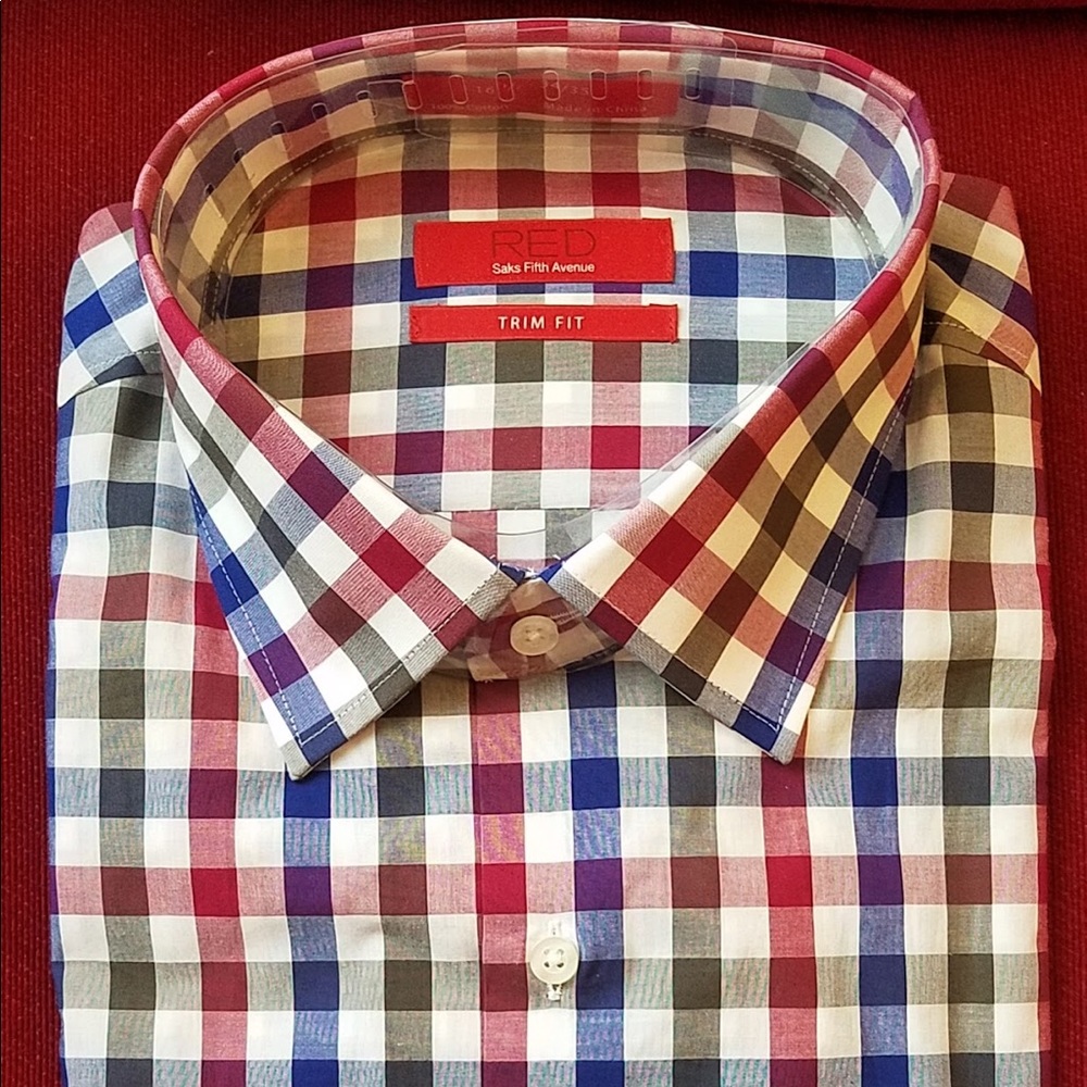 brand new SAKS FIFTH AVENUE RED TRIM fit button up